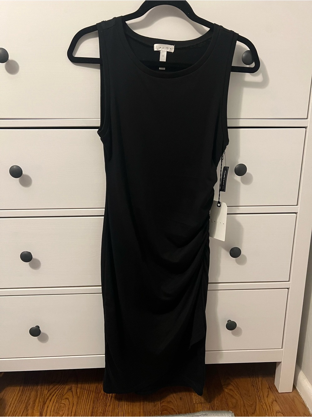 Leith Black Sleeveless Ruched Midi Dress